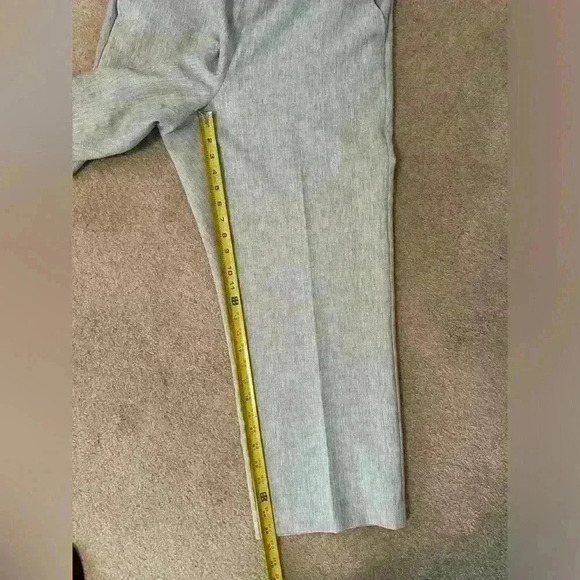 Like New Light Gray Alfred Dunner Pull on Pants - Picture 4 of 4